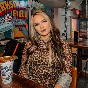 Meet your Posher, Mallory